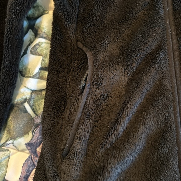 Fuzzy black zip up hoodie - Picture 4 of 6